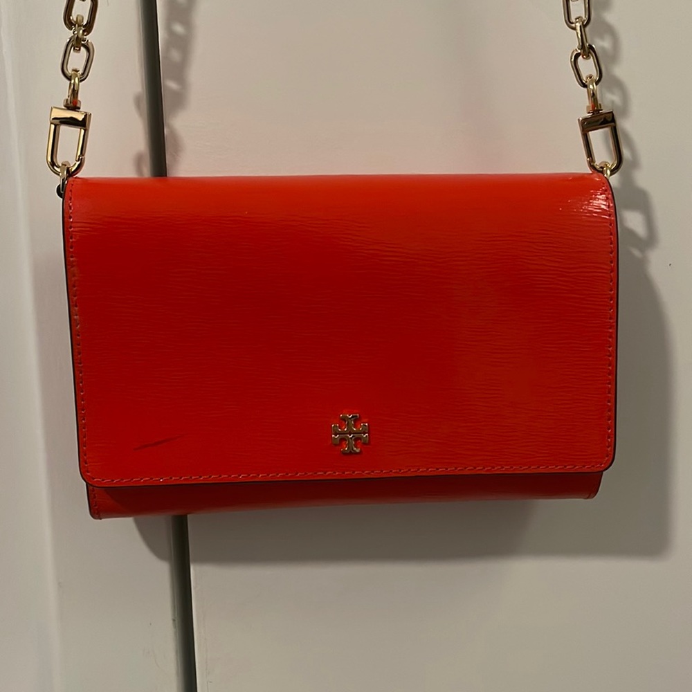 Tory Burch Robinson Chain Wallet
